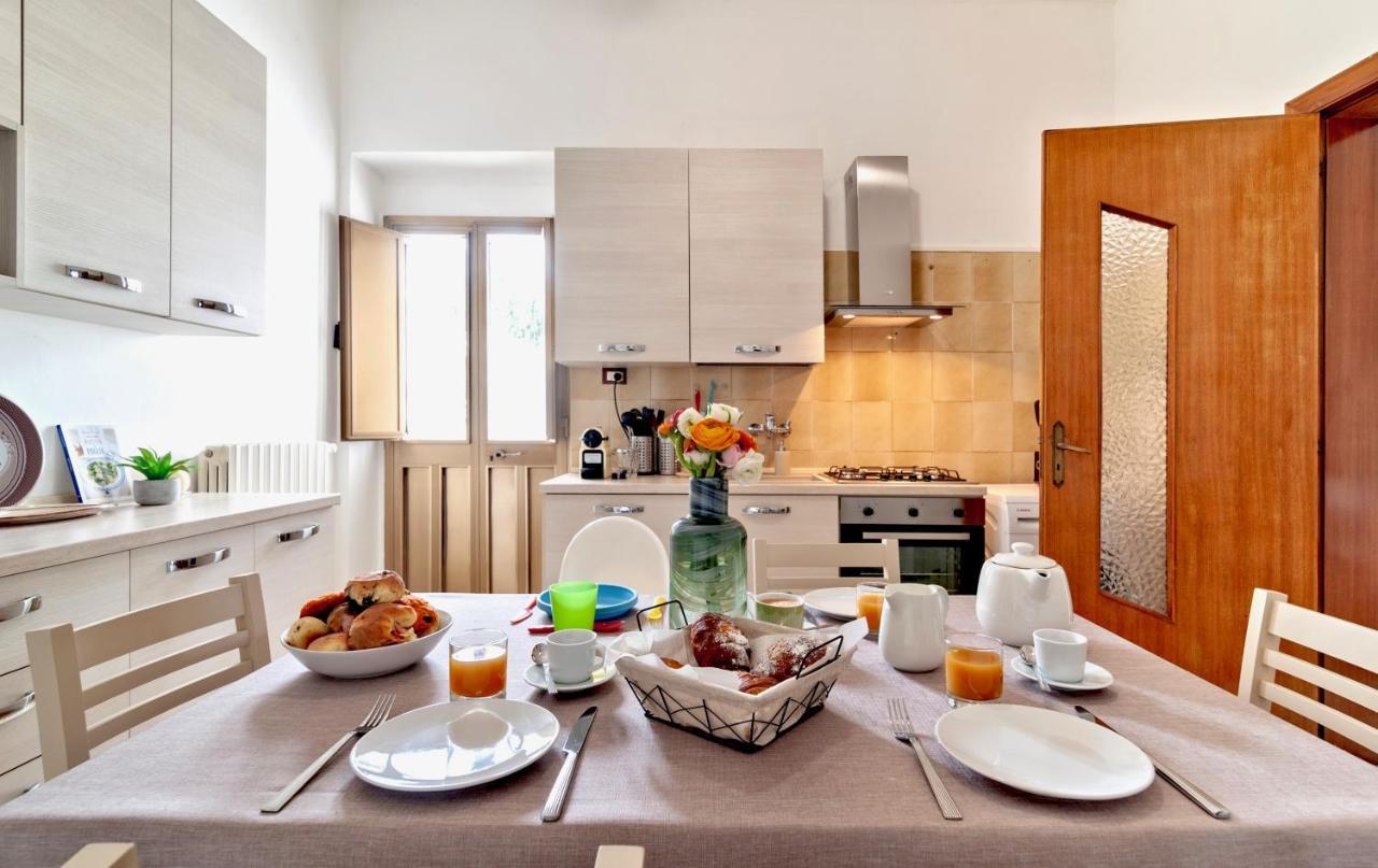 La Casa Di Julia Apartment เลชเช ภายนอก รูปภาพ