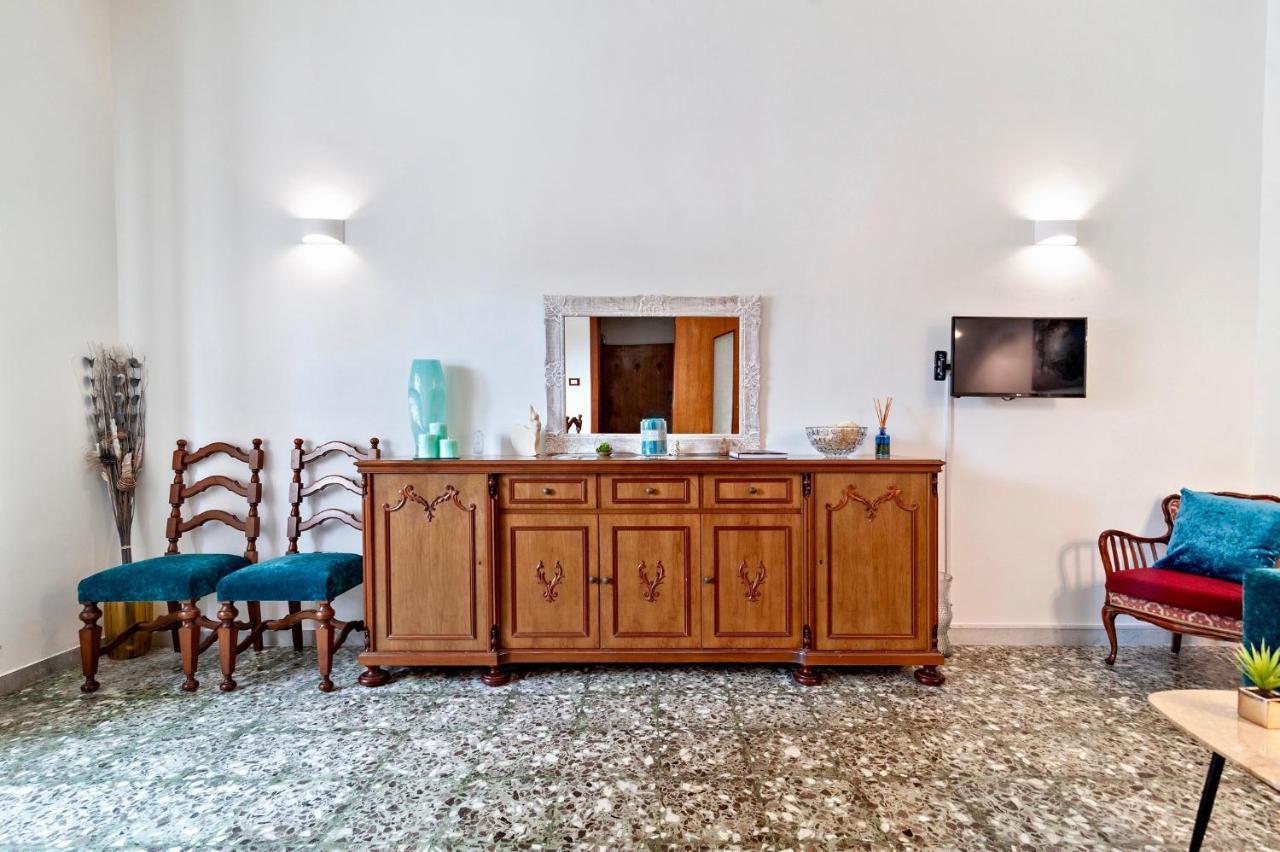 La Casa Di Julia Apartment เลชเช ภายนอก รูปภาพ